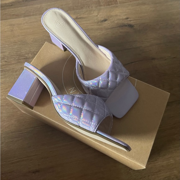 Urban Outfitters Shoes - URBAN OUTFITTERS-NWT/Box Women's Quilted Lavender Sandals
